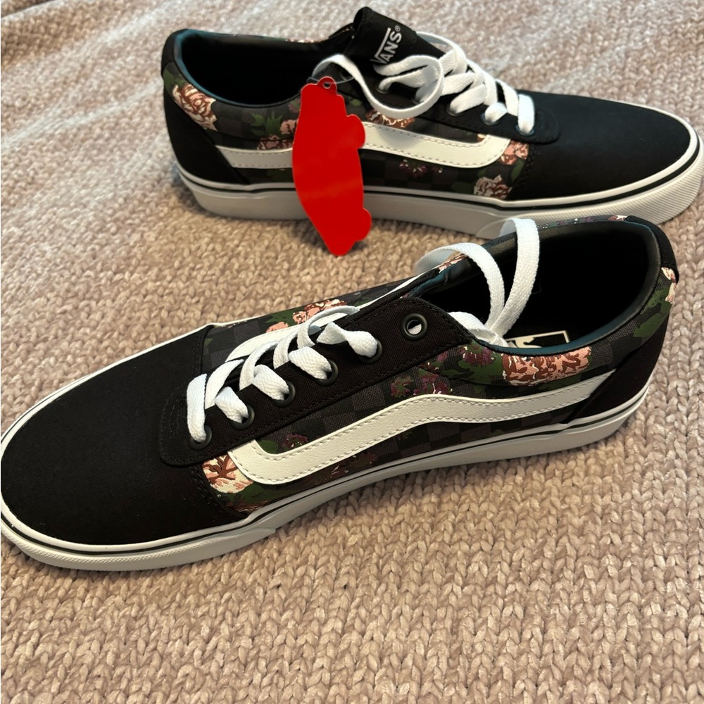 Women’s new Flowers and Checks